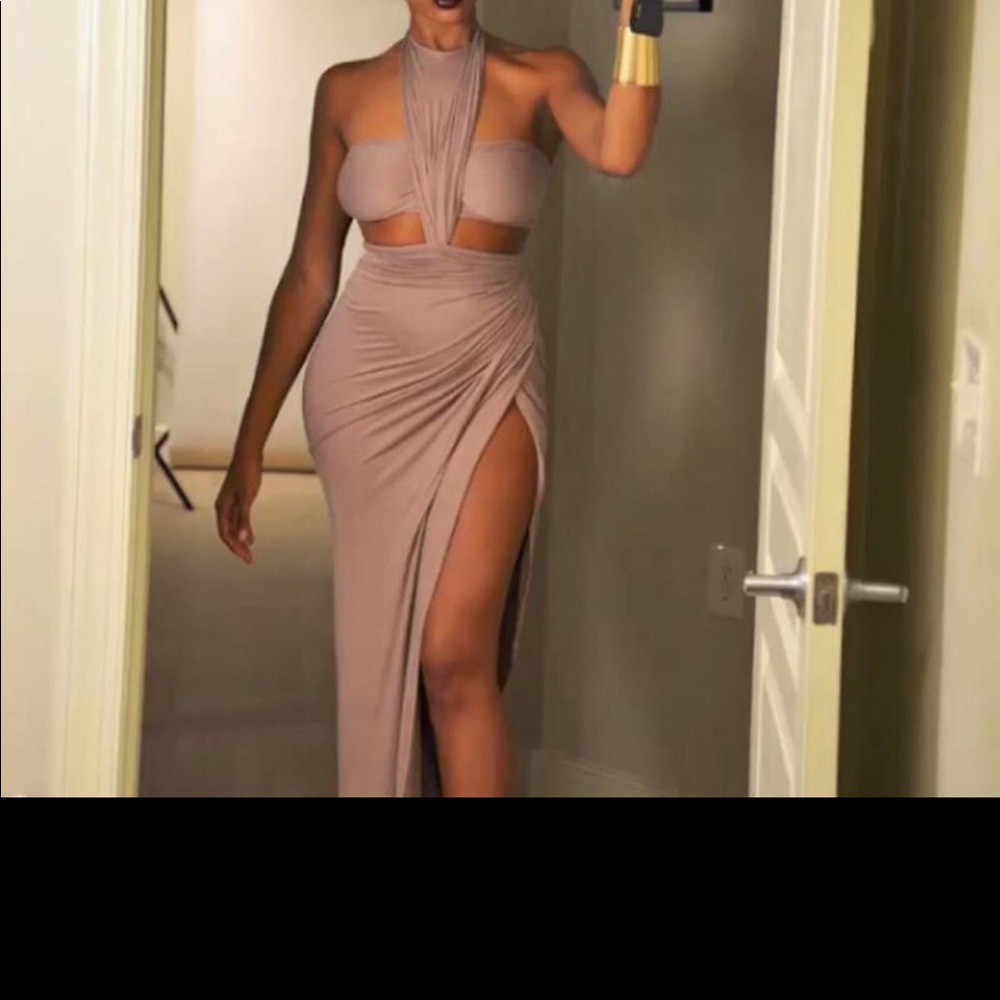💕💕new Sexy Maxi dress. Nwot